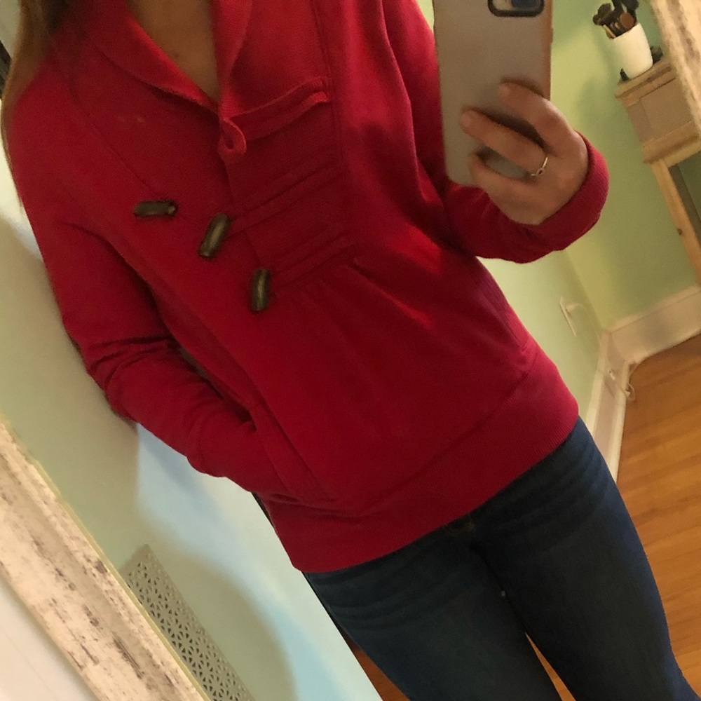 Old Navy red pullover